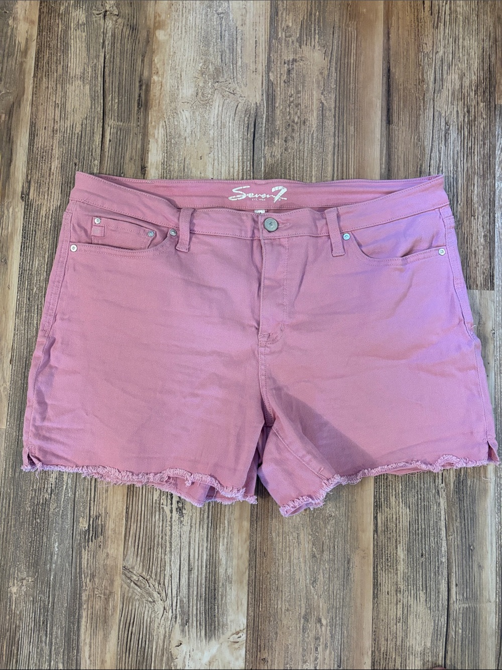 Seven7 Dusty Pink Denim Shorts - Size 16